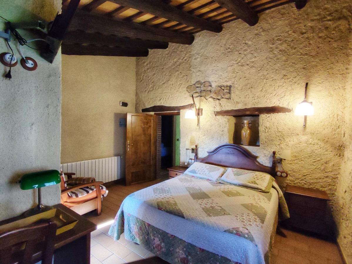 Masia Can Felip B&B Llinars del Valles Eksteriør bilde