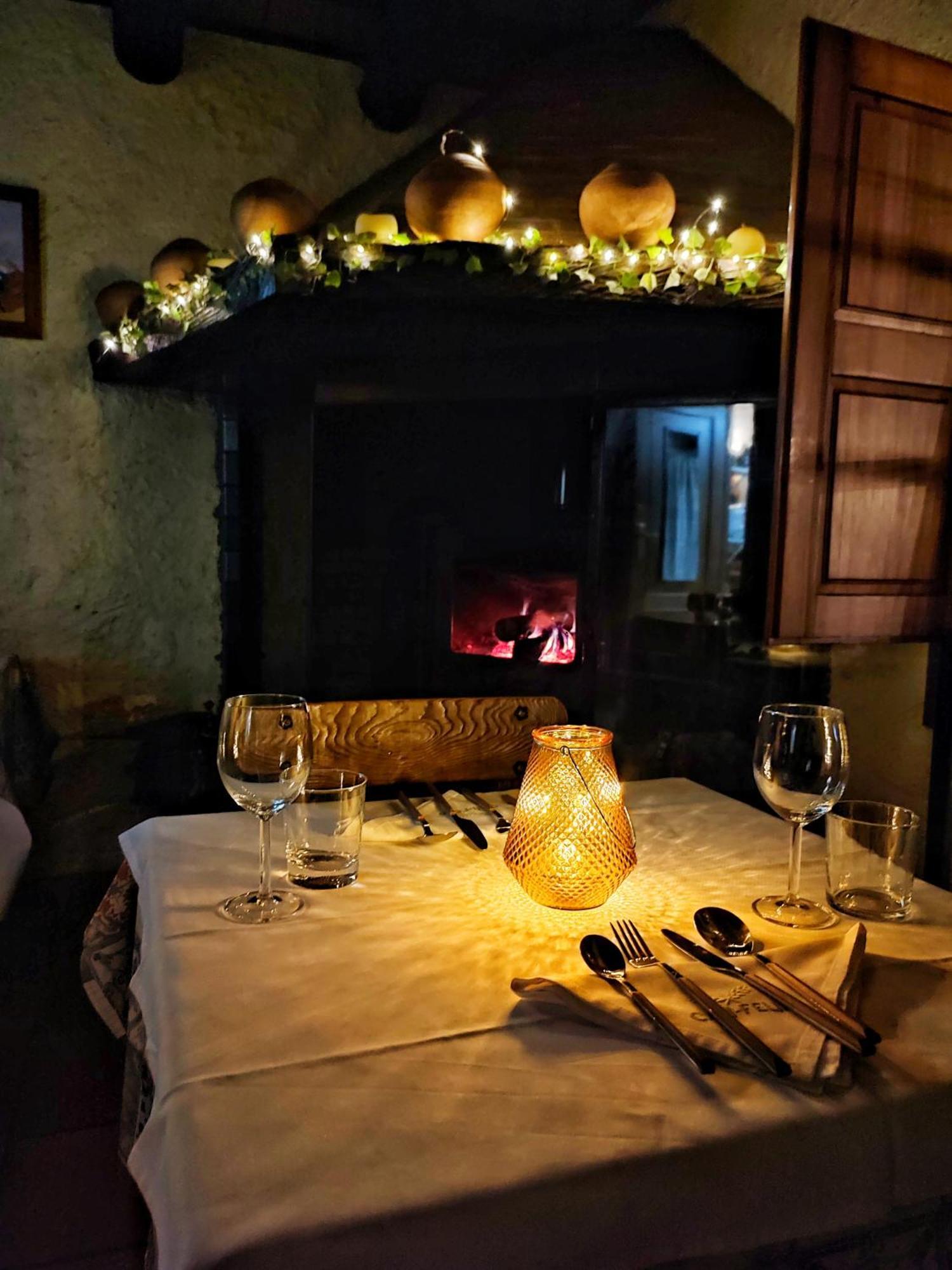 Masia Can Felip B&B Llinars del Valles Eksteriør bilde